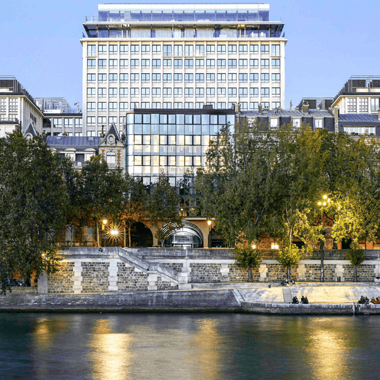 <p>Hôtel SO/Paris,</p><p>Paris IV</p>
